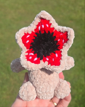 Load image into Gallery viewer, Demigorg Crochet

